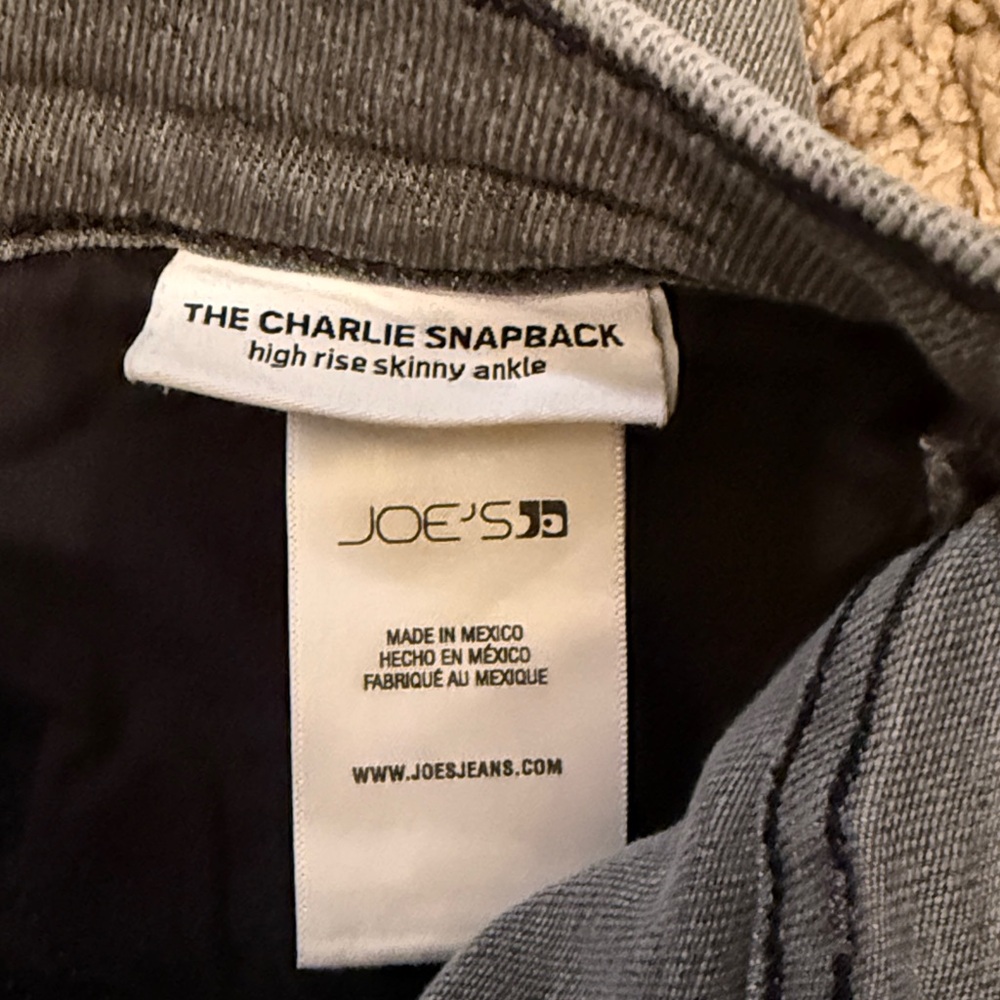 ⚡️NWOT⚡️Joe's Charlie High Rise Skinny Stretch Jeans - Picture 10 of 14